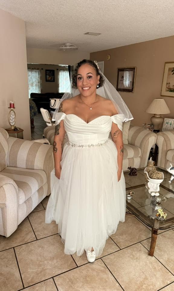 Beautiful Natural Wedding Day Smile